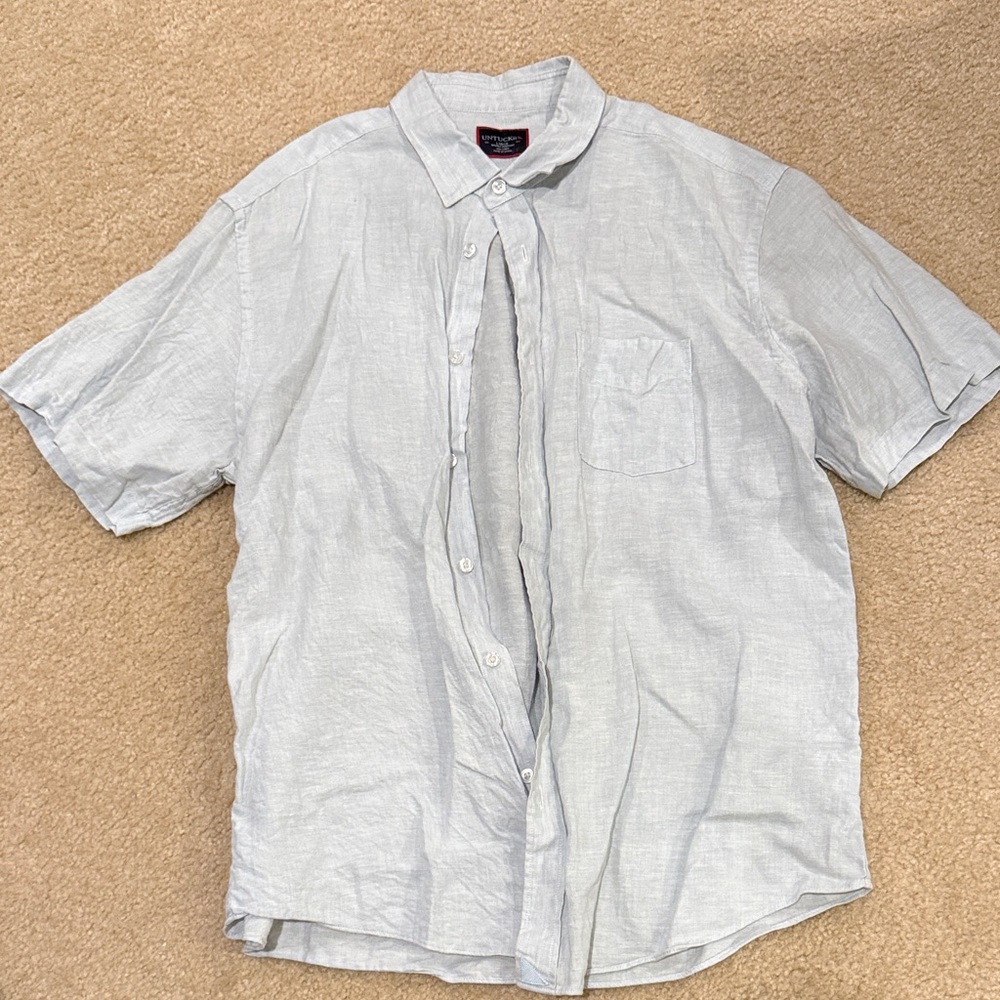UNTUCKit Men's Light Gray Short-Sleeve Button-Down Linen Shirt